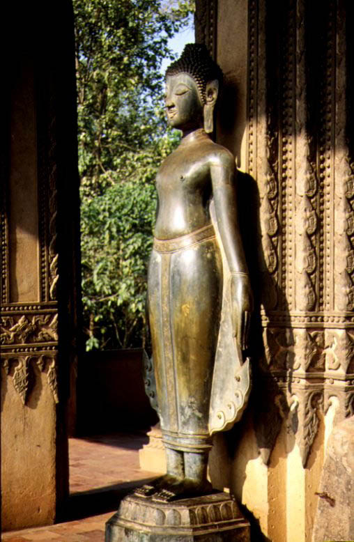 Bouddha vientiane-1.jpg